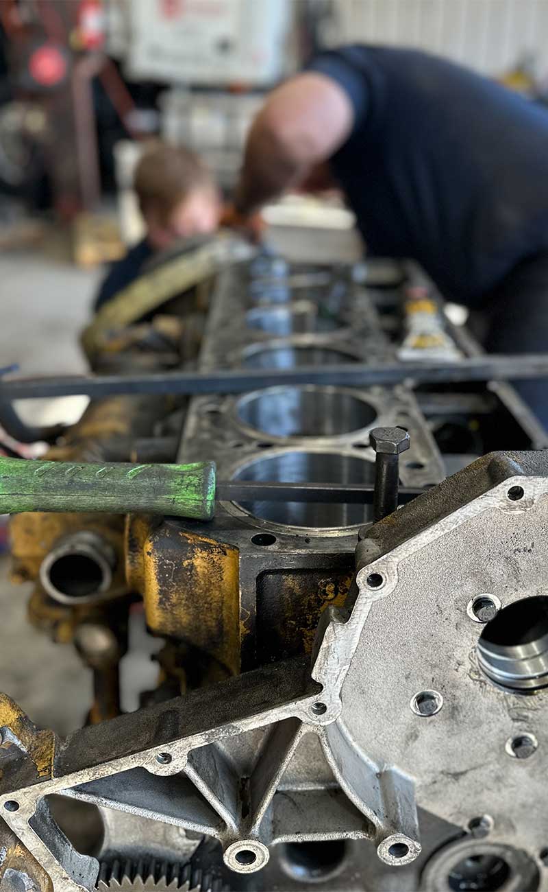 semi engine repair near Chattanooga
